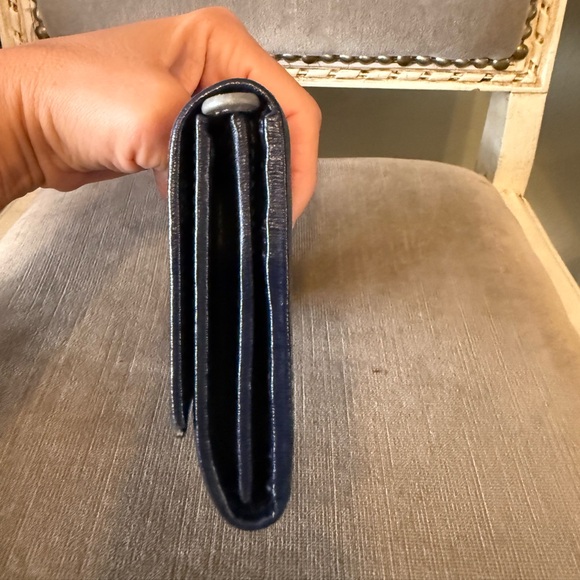 Salvatore Ferragamo Gancini Leather long wallet - Picture 8 of 9